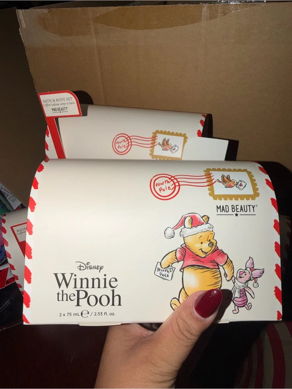 Disney Winnie the Pooh Bath & Body Set CHRISTMAS MAIL BOX - White & Red